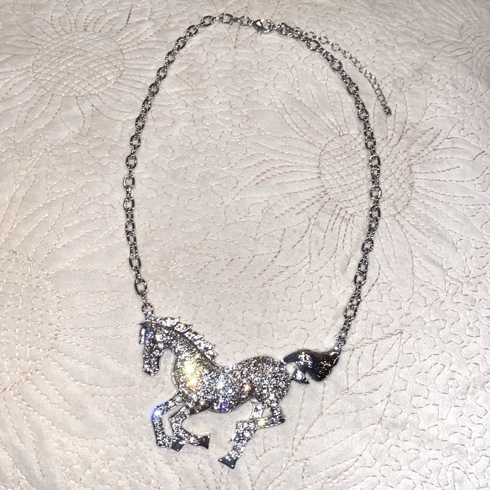 Equestrian Glamour Necklace - Picture 5 of 6